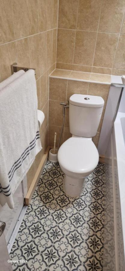Archillects Entire Two Bedroom Comfy House - Free Parking Glasgow Exteriér fotografie